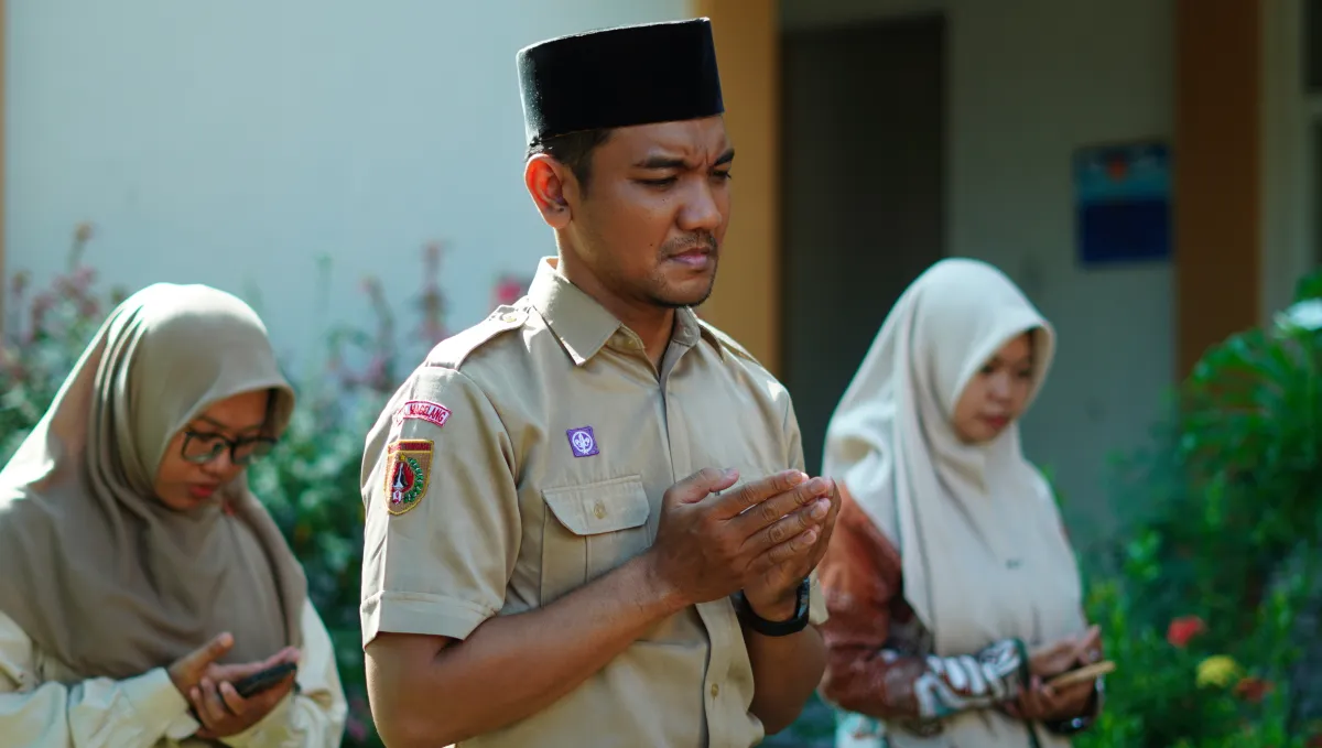 Terima Kasih, Pahlawan Tanpa Tanda Jasa!  Semangat Hari Guru di SMK Plus Khoiriyah Hasyim